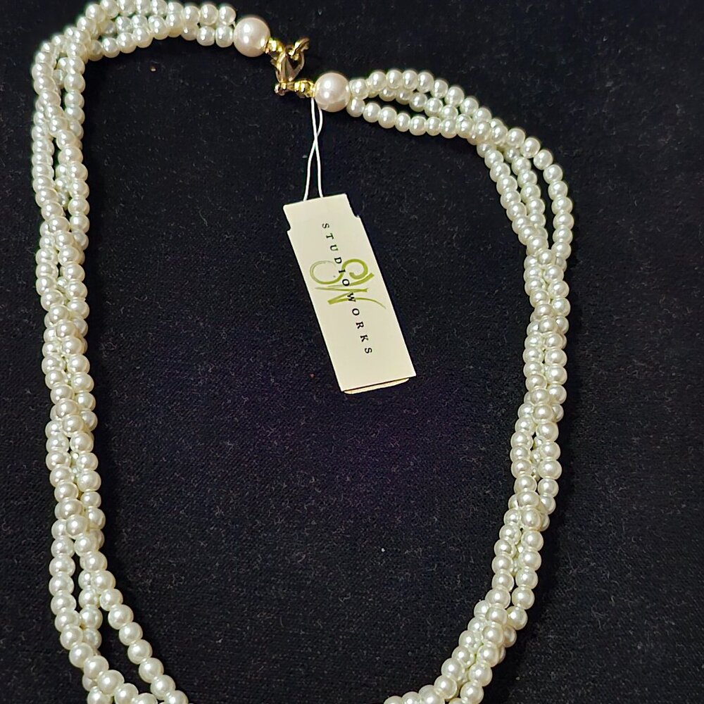 A Studioworks Faux White Pearl Bead Necklace